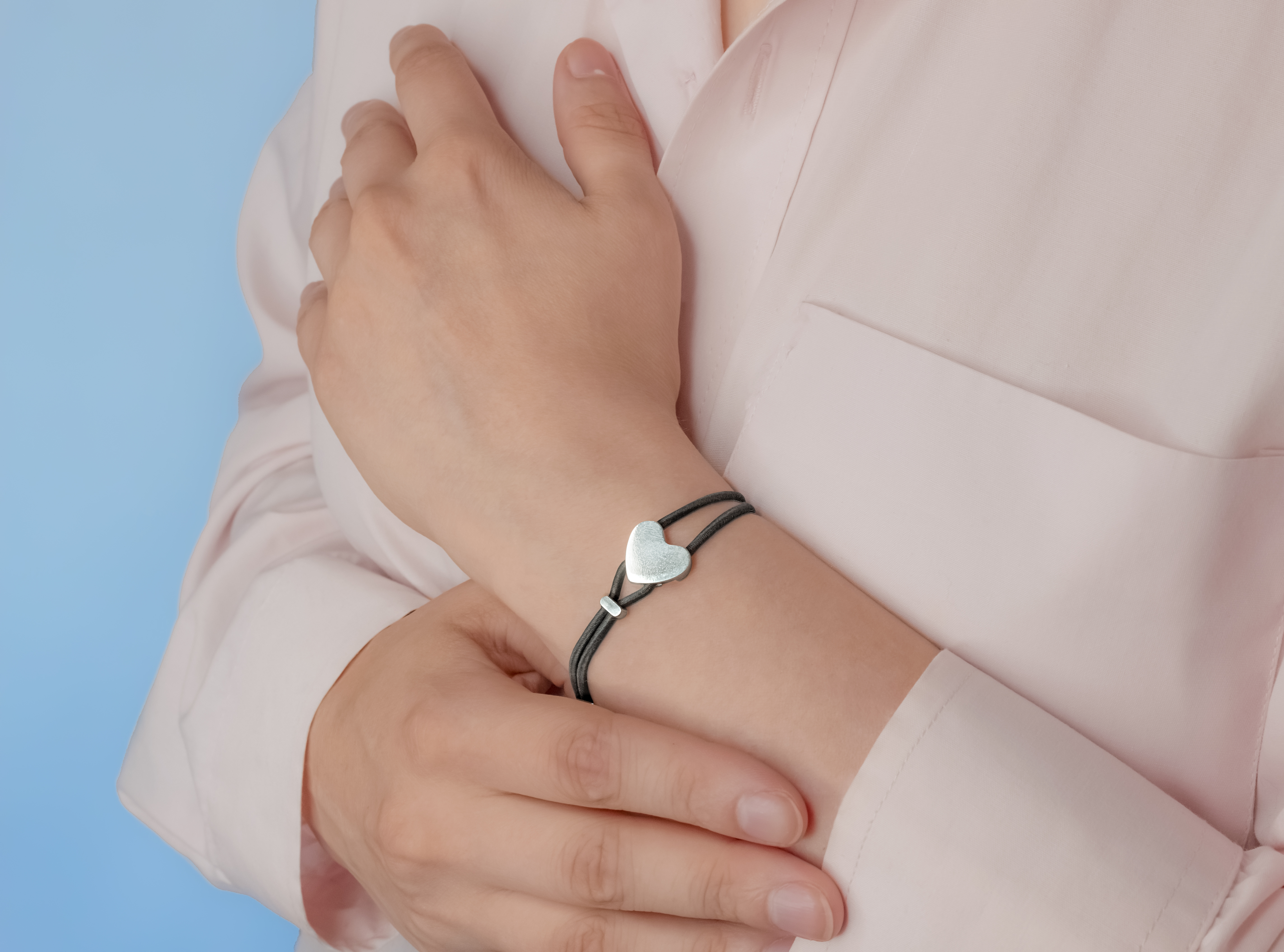 Браслет-шнурок "Сердце"