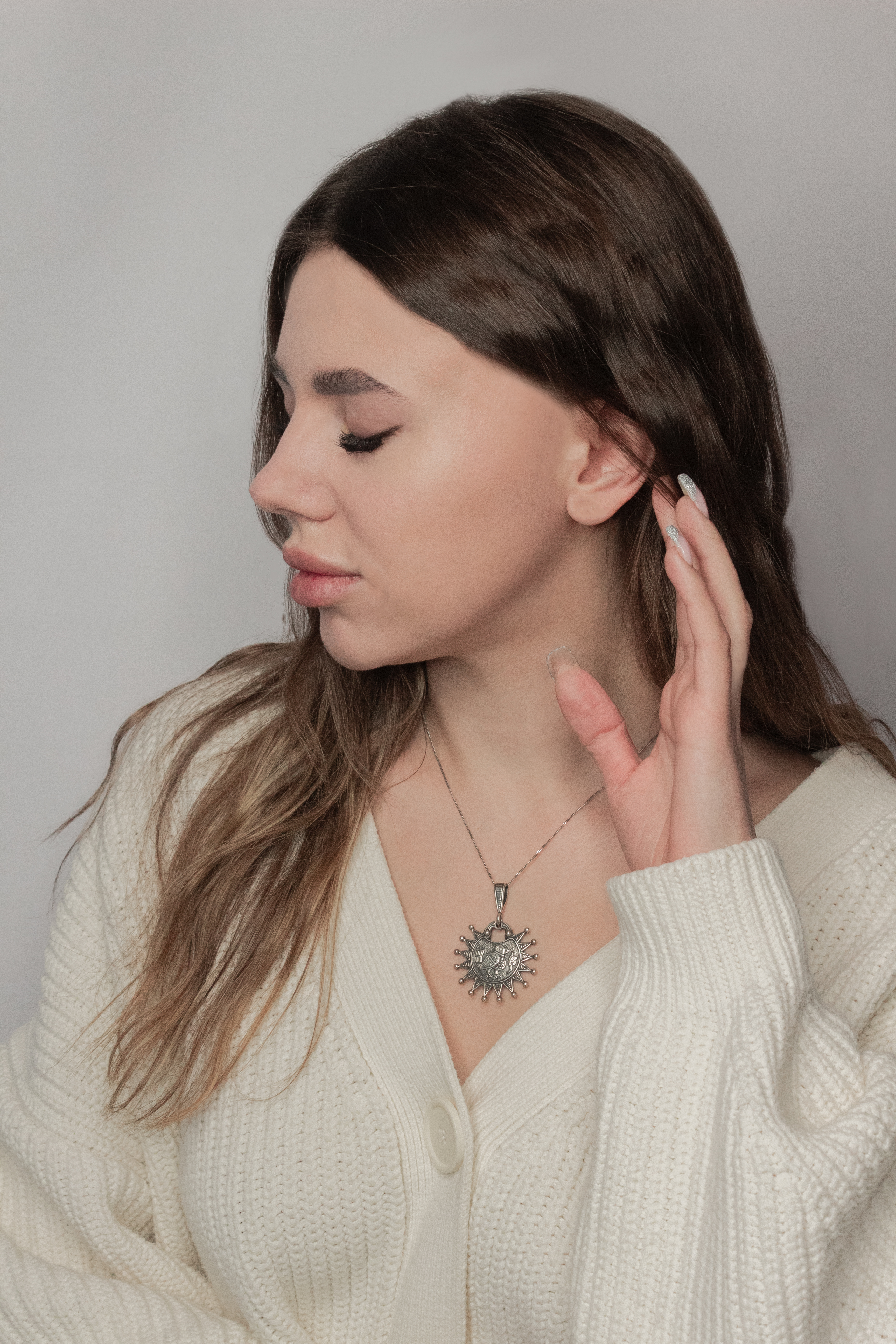 Колт жемчужный «Пташка, смотрящая вправо»